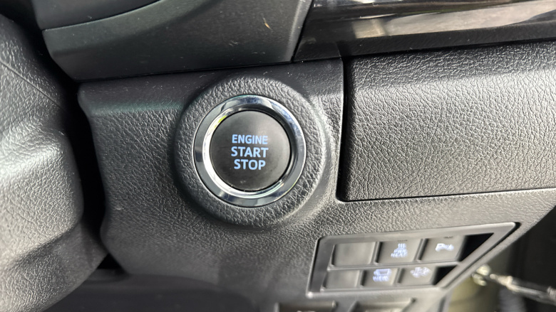 Toyota Hilux Diesel Invincible X D/Cab Pick Up 2.8 D-4D Auto